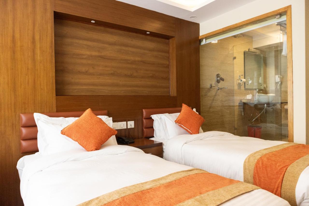 Hotel Yakroo Manang Katmandu Zewnętrze zdjęcie