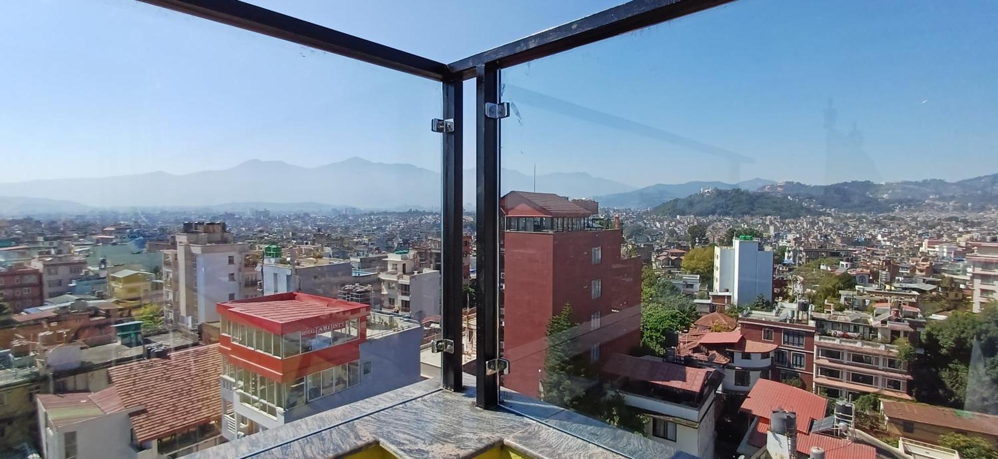 Hotel Yakroo Manang Katmandu Zewnętrze zdjęcie