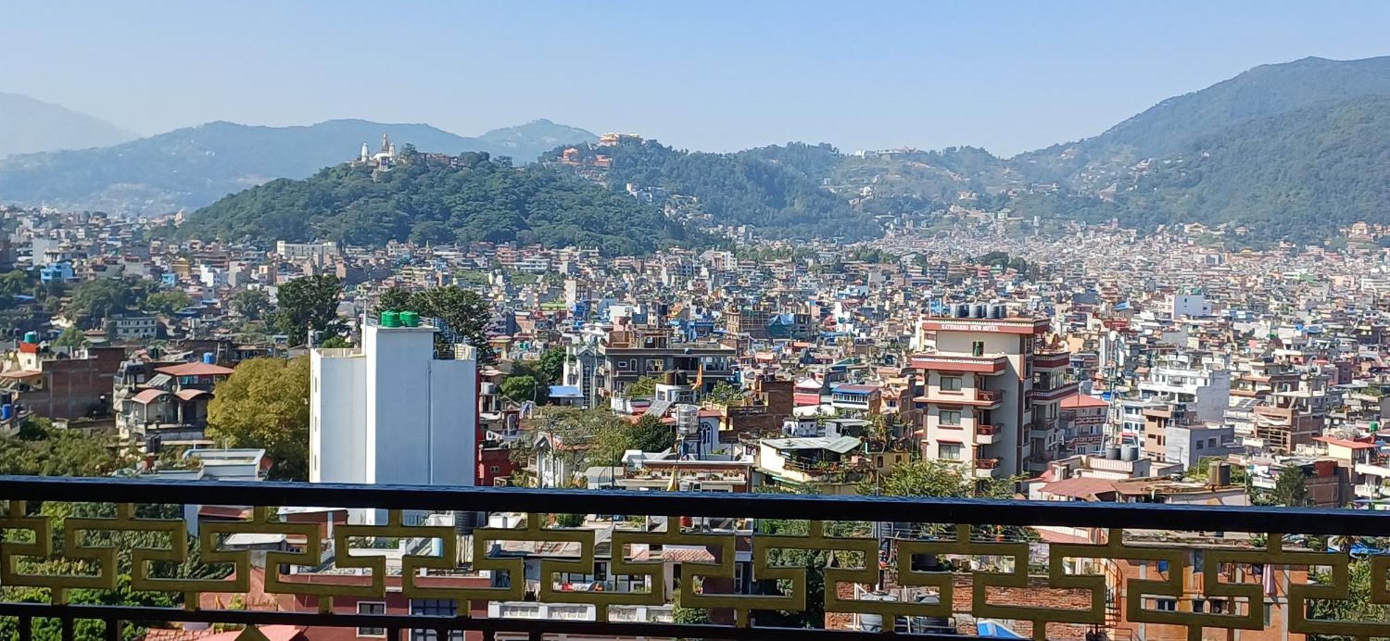 Hotel Yakroo Manang Katmandu Zewnętrze zdjęcie