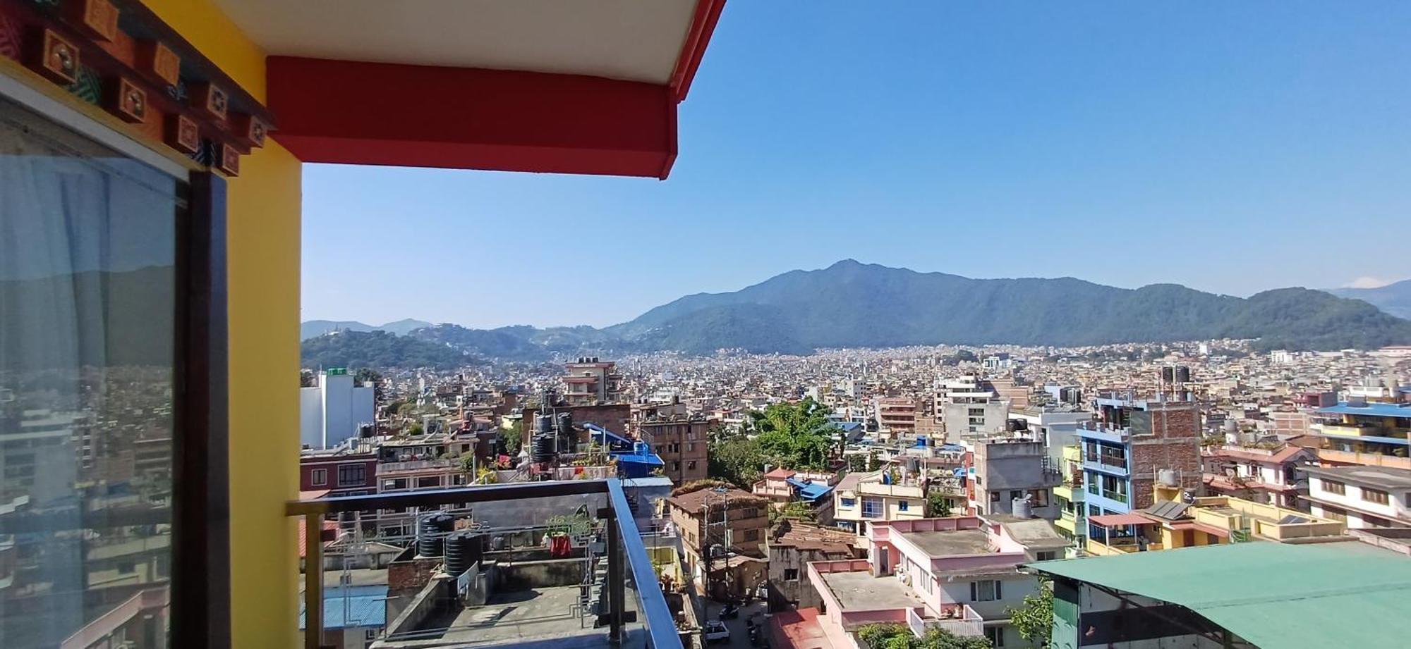 Hotel Yakroo Manang Katmandu Zewnętrze zdjęcie