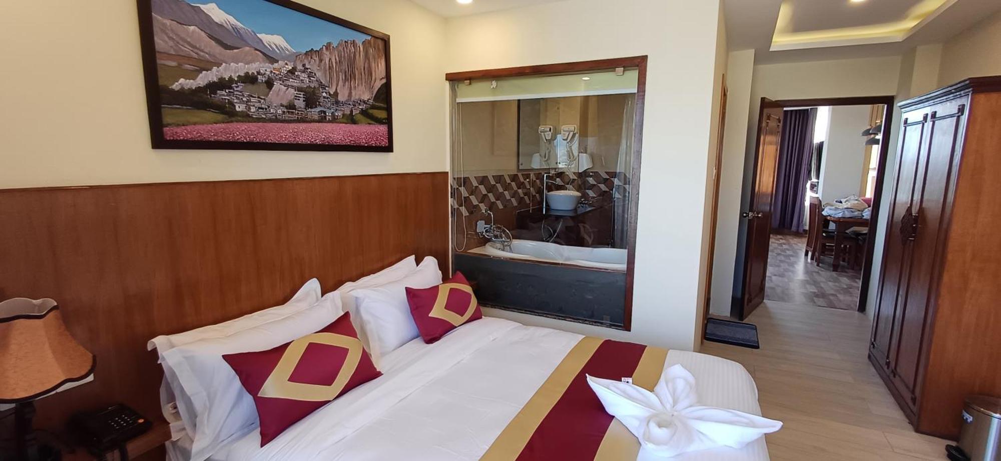 Hotel Yakroo Manang Katmandu Zewnętrze zdjęcie