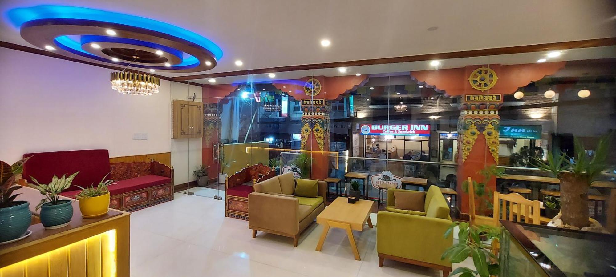 Hotel Yakroo Manang Katmandu Zewnętrze zdjęcie