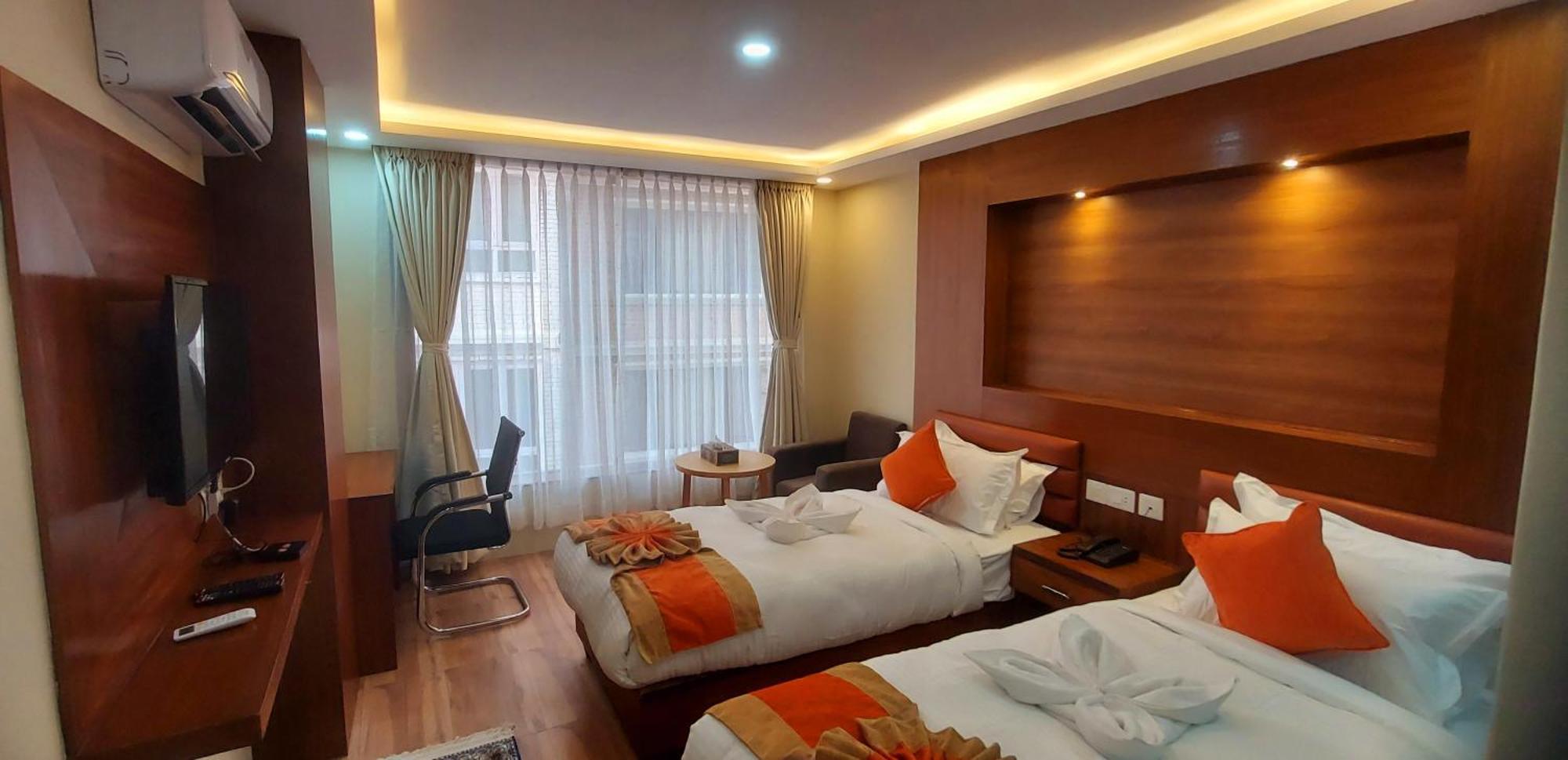 Hotel Yakroo Manang Katmandu Zewnętrze zdjęcie