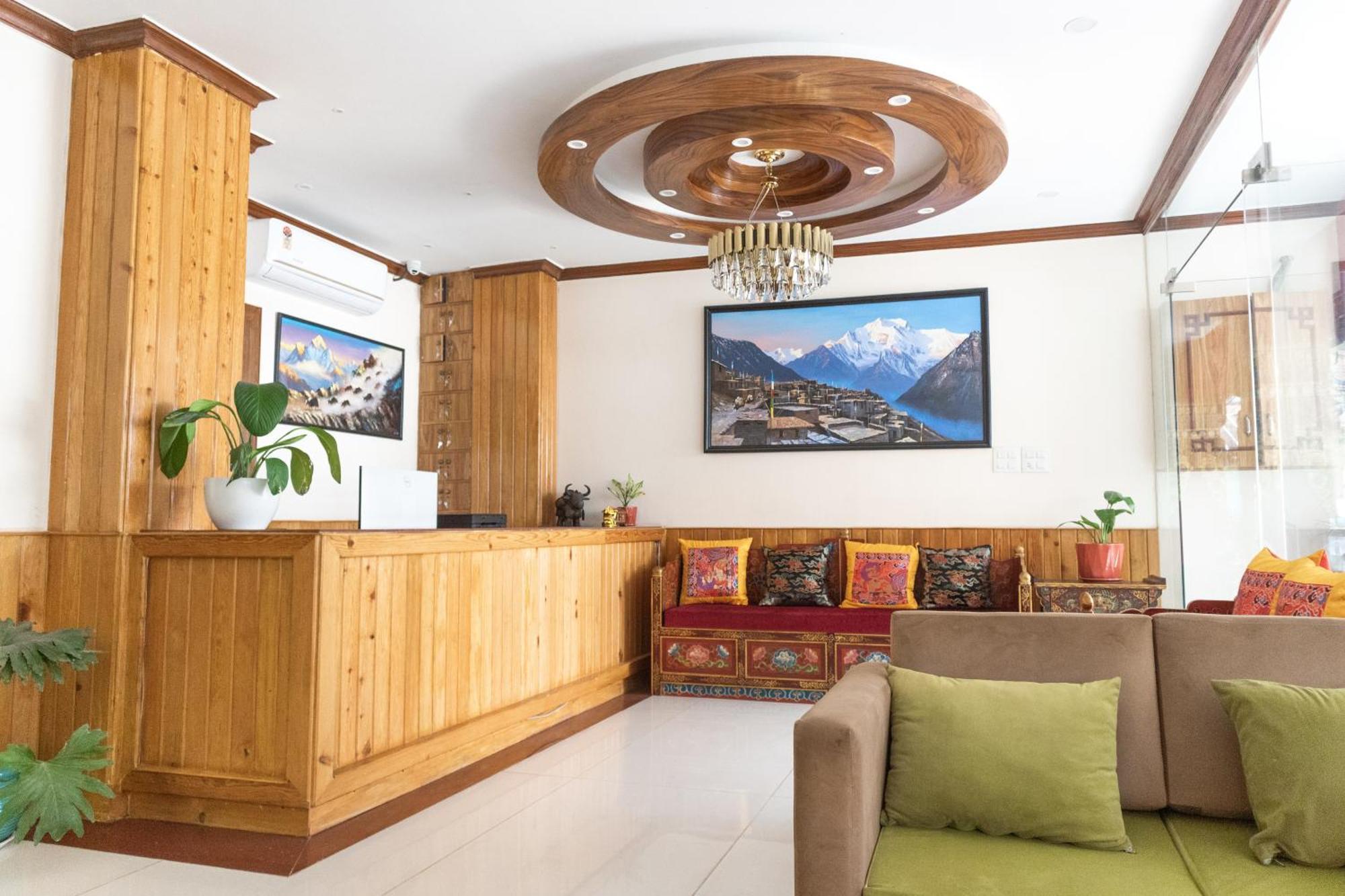 Hotel Yakroo Manang Katmandu Zewnętrze zdjęcie