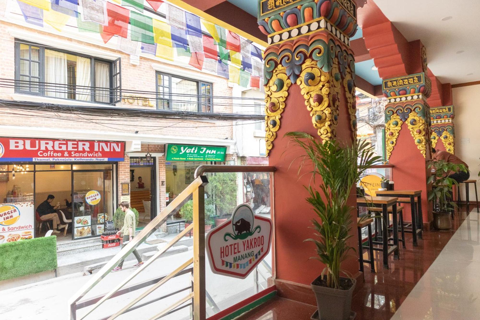 Hotel Yakroo Manang Katmandu Zewnętrze zdjęcie