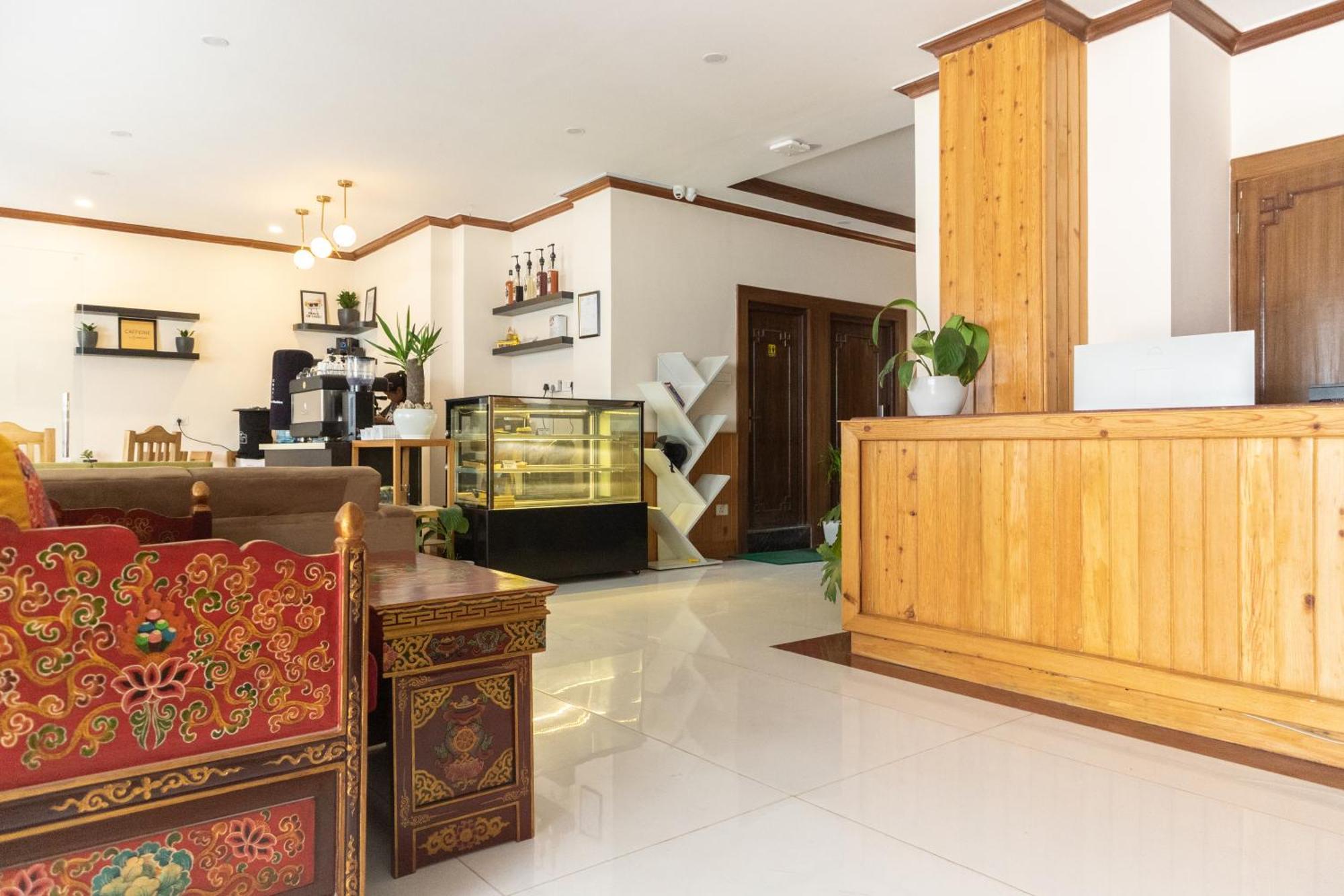 Hotel Yakroo Manang Katmandu Zewnętrze zdjęcie