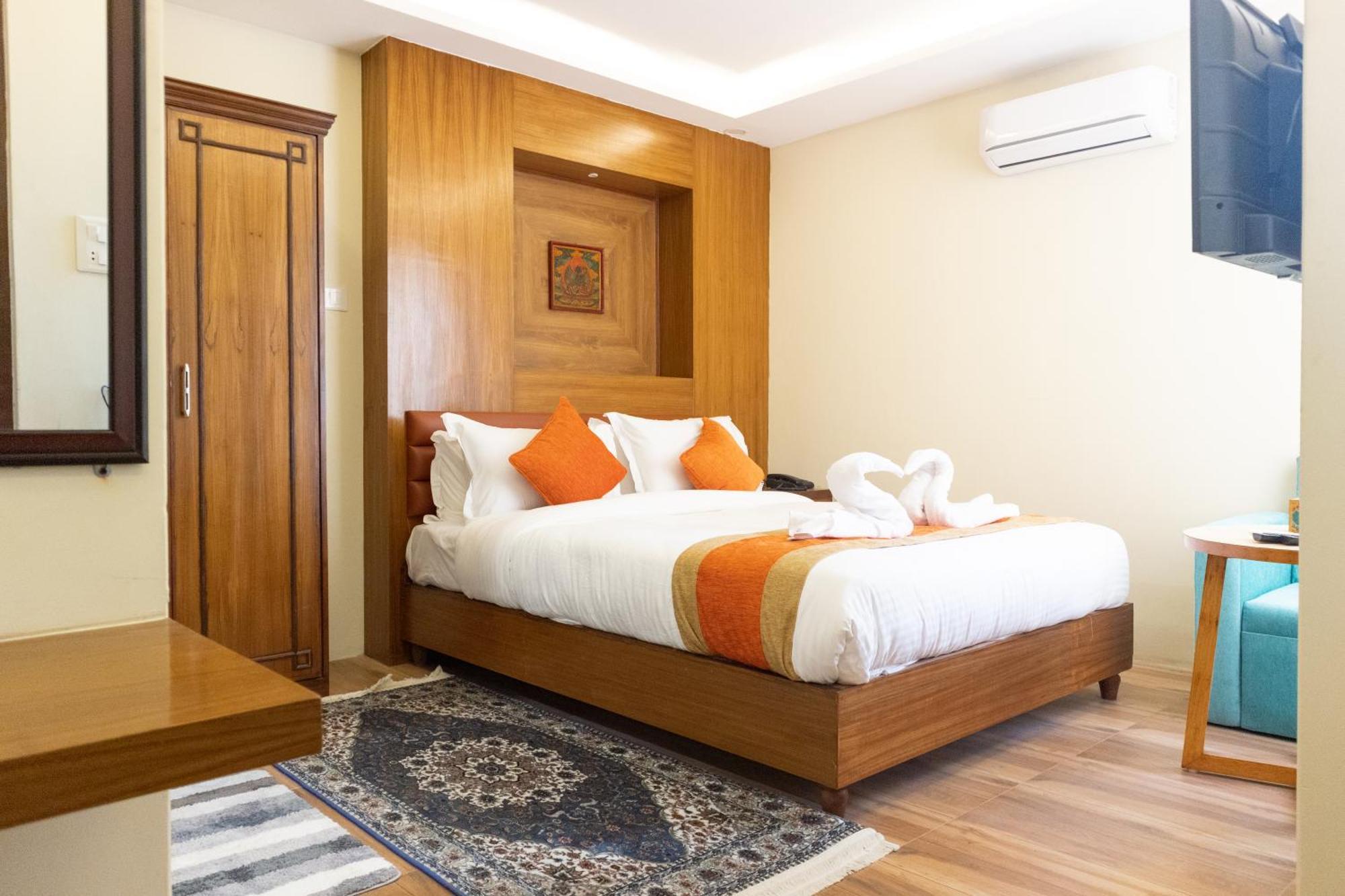 Hotel Yakroo Manang Katmandu Zewnętrze zdjęcie
