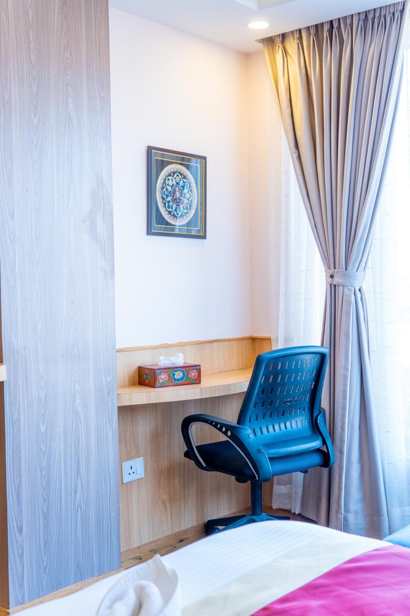 Hotel Yakroo Manang Katmandu Zewnętrze zdjęcie