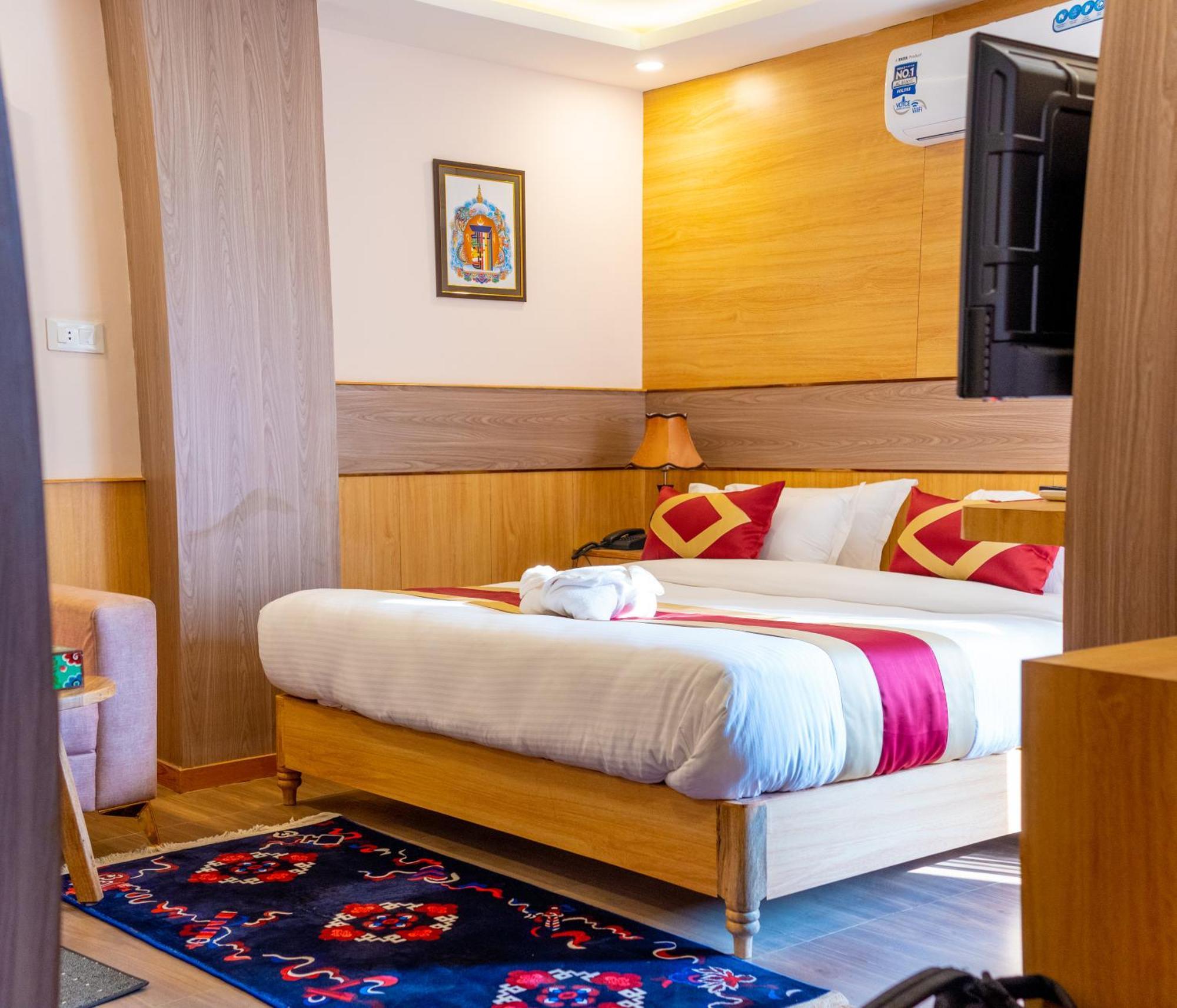 Hotel Yakroo Manang Katmandu Zewnętrze zdjęcie